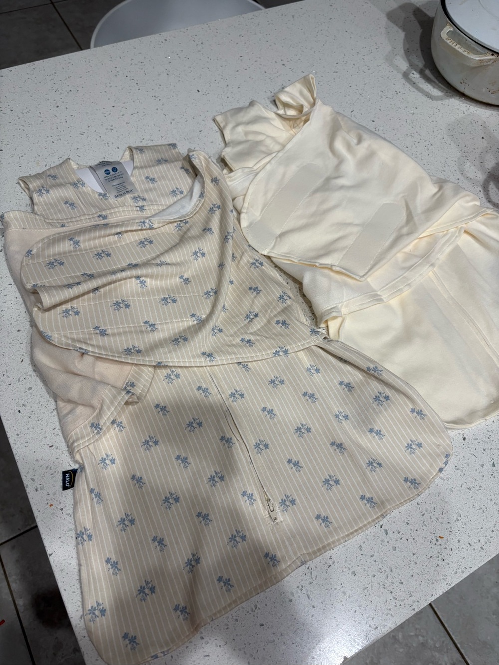 NWOT (2) Newborn HALO Swaddle Floral cottage